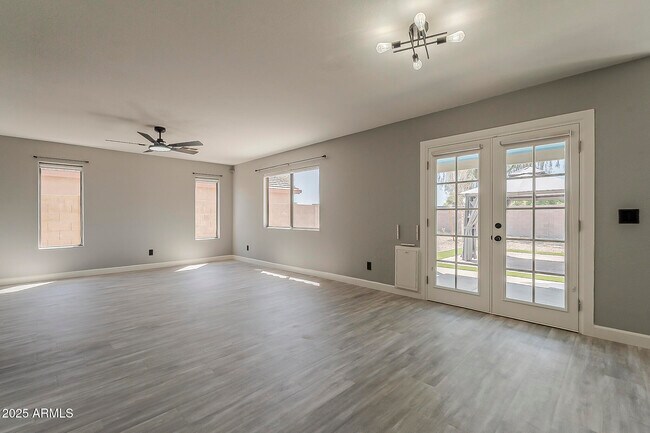 Building Photo - 21928 N Braden Rd