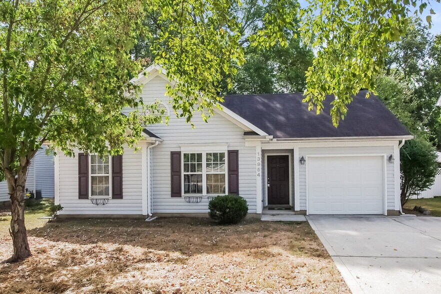 Primary Photo - 13954 Dingess Rd