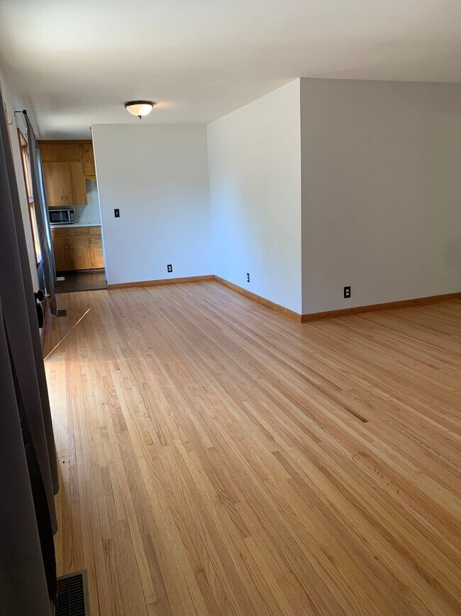 Building Photo - 1206 E Fortuna St