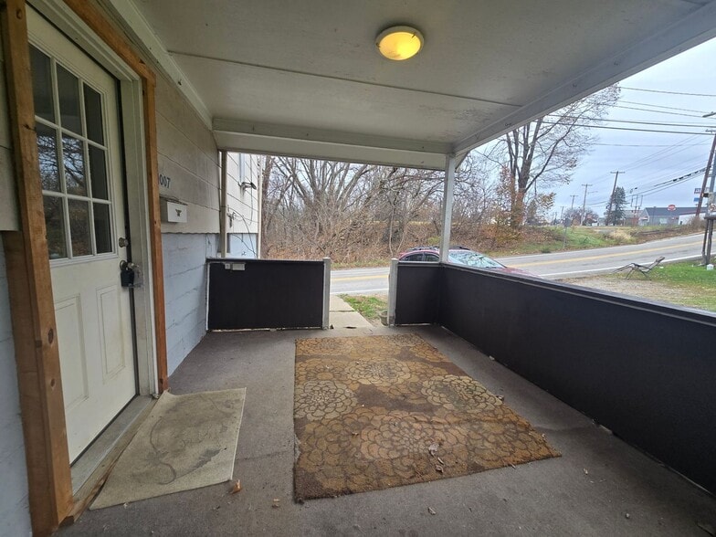 Building Photo - 1007 Burtner Rd