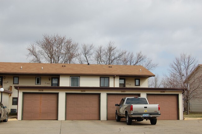 Primary Photo - Two bedroom townhome in Ankeny