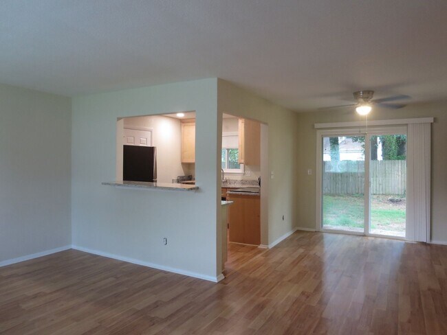 Building Photo - Aragona Village