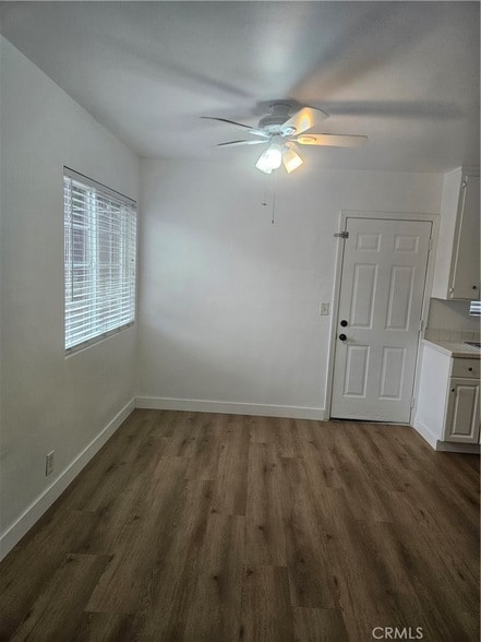 Building Photo - 1814 W Houston Ave