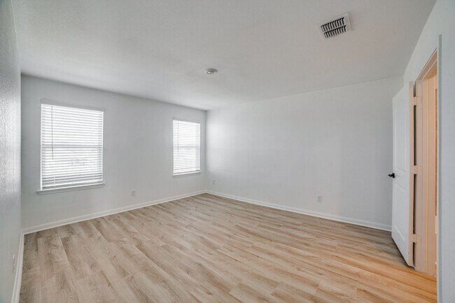 Building Photo - BEAUTIFUL HOME IN SAN ANTONIO TX. MOVE IN READY!.