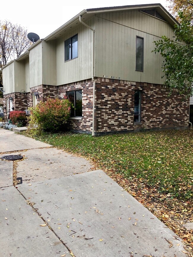 Primary Photo - 8811-8815 W Mitchell St
