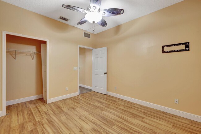 Building Photo - 2426 SE Betty Rd