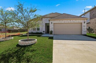 Building Photo - 1008 Elijah Dr