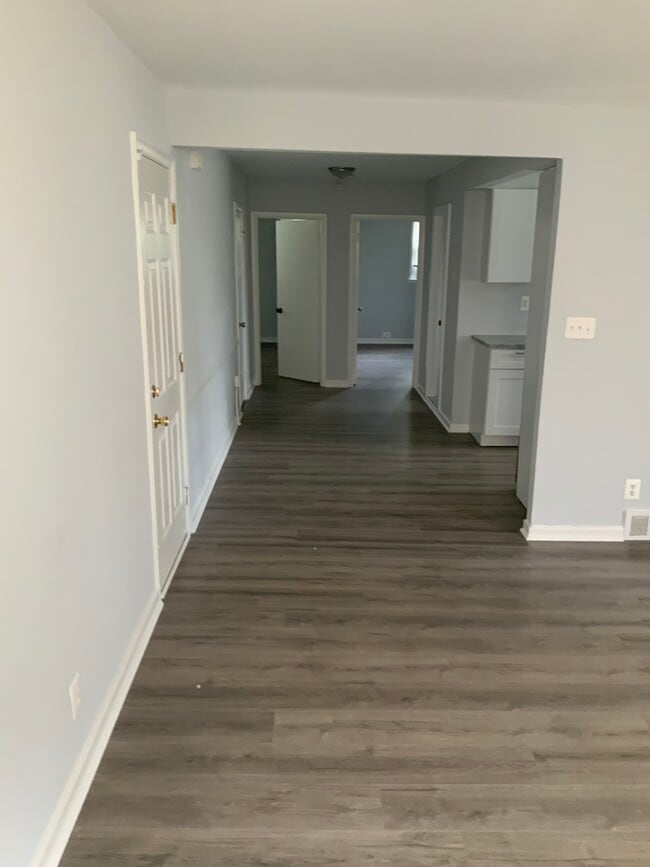 Building Photo - Princeton Ave