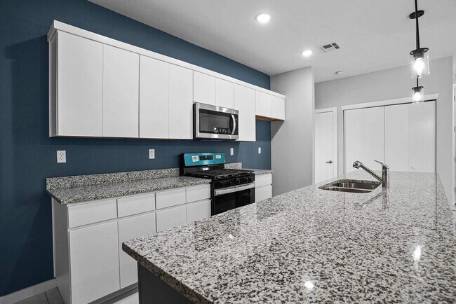 Building Photo - 11498 Summer Dr