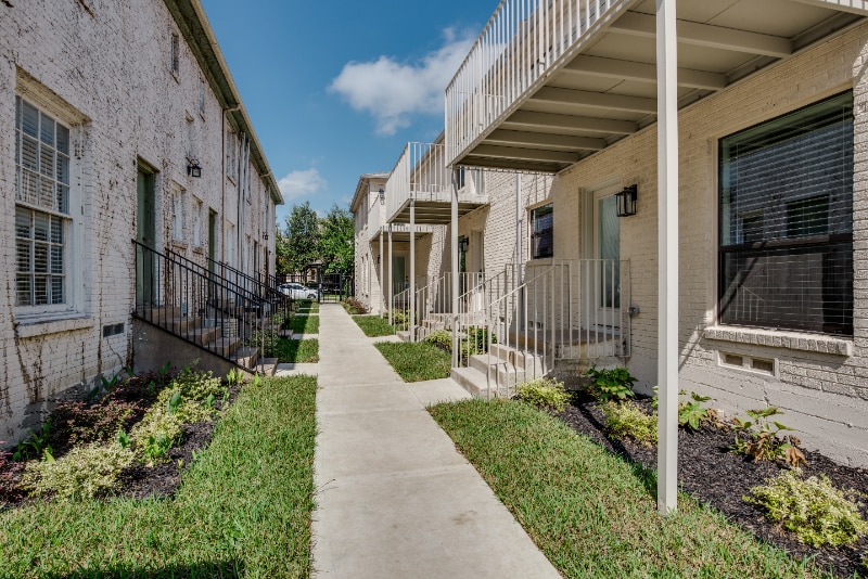 Building Photo - 6014 Victor St