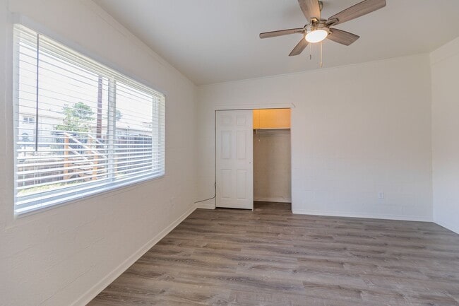 Building Photo - Wonderful 3 Bedroom 2 Bath Home!