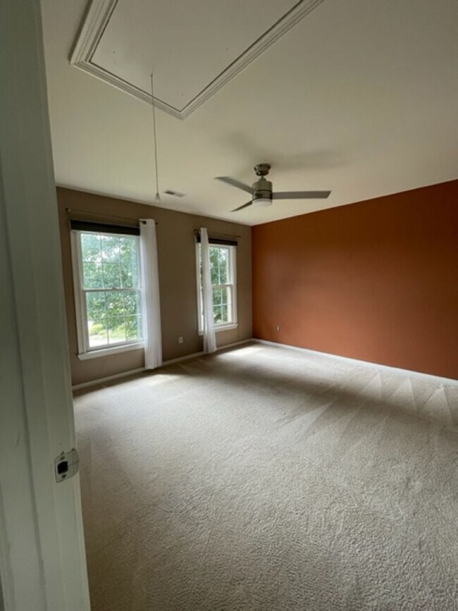 Building Photo - West Knoxville, Farragut 37934 - 4 bedroom, 3.5 bath, 2 Story Brick Home -Contact Debra Johnson (...