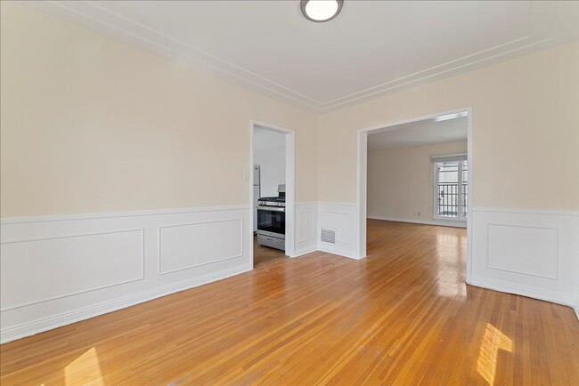 Building Photo - 335 N Genesee Ave