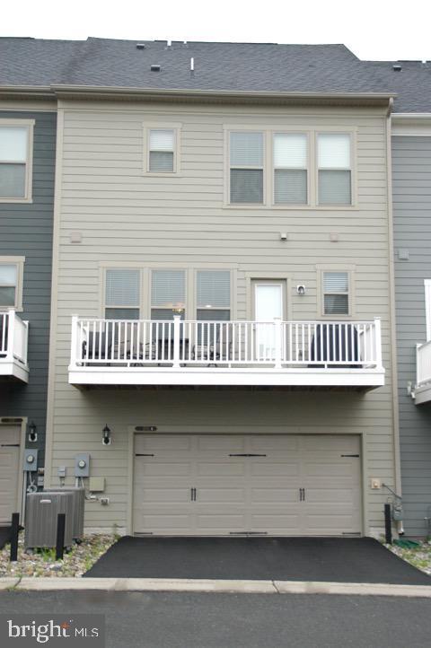 Building Photo - 1705 Cottonwood Grove Rd