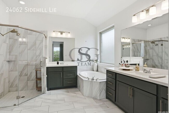 Building Photo - 24062 Sidehill Lie