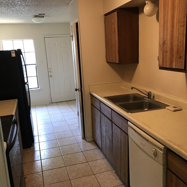 Primary Photo - 5330 Gawain Dr