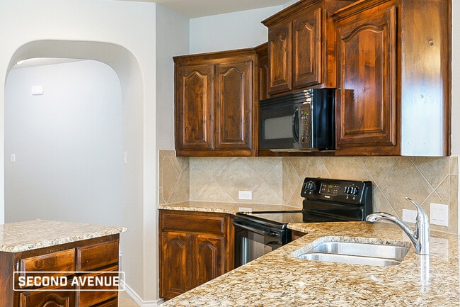 Building Photo - 1208 Ashley Dr