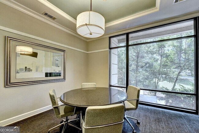 Building Photo - 3445 N Stratford Rd NE