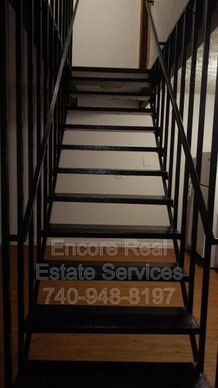 Building Photo - 1119 Hollander St