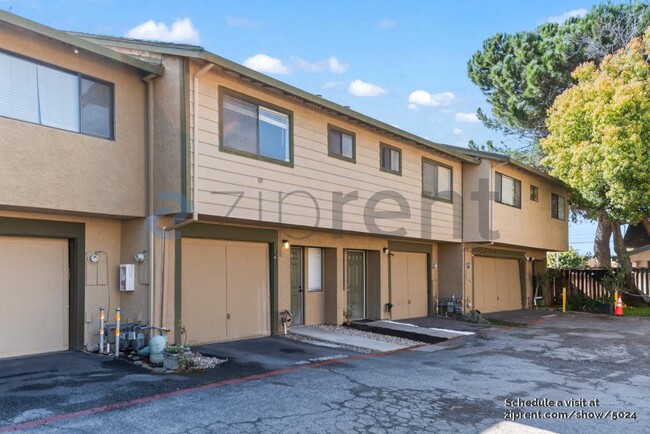 Building Photo - 1252 Permata Ct