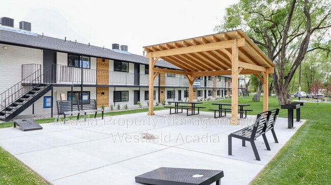 Building Photo - 1538 N Moon River Dr
