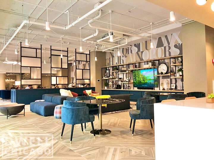 Building Photo - 720 S Clark St