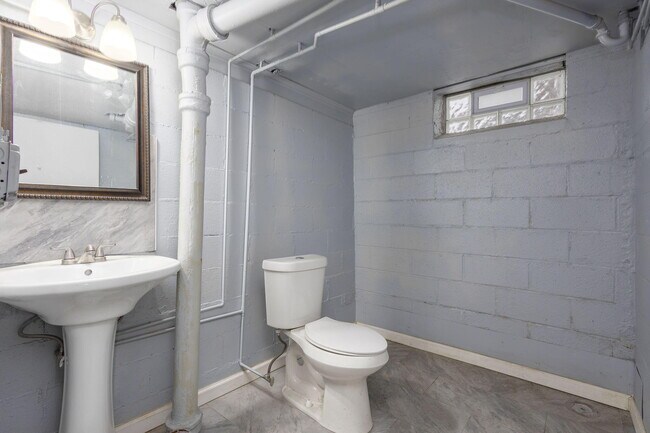 Building Photo - 3970 11th St