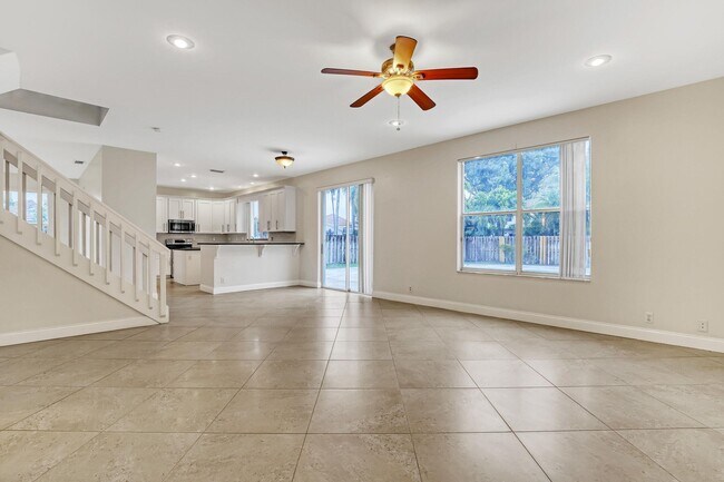 Building Photo - 8982 Indian River Run S