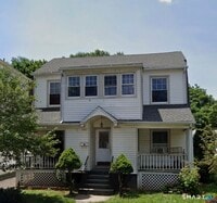 Building Photo - 1905 Broad St