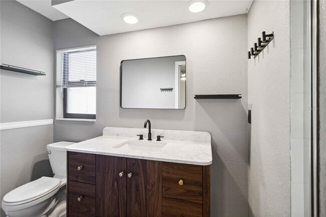 Building Photo - 3509 65th Ave Cir E