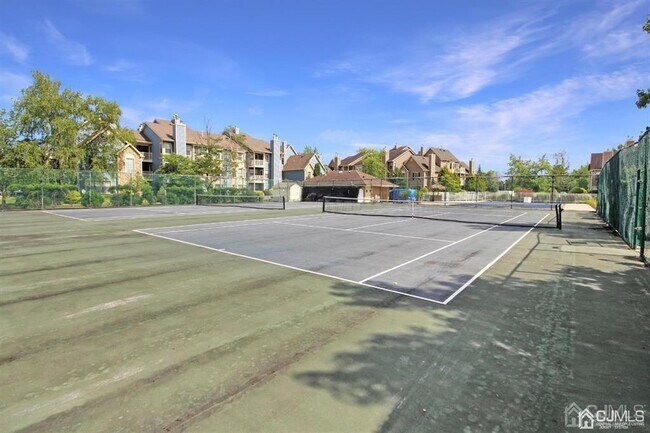 Building Photo - 263 Crosspointe Dr