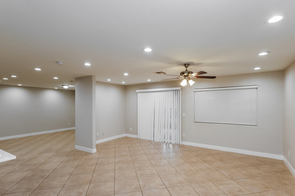 Building Photo - 7425 Flat Rock St