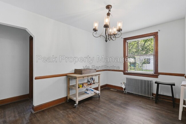 Building Photo - 3022 Grayland Ave