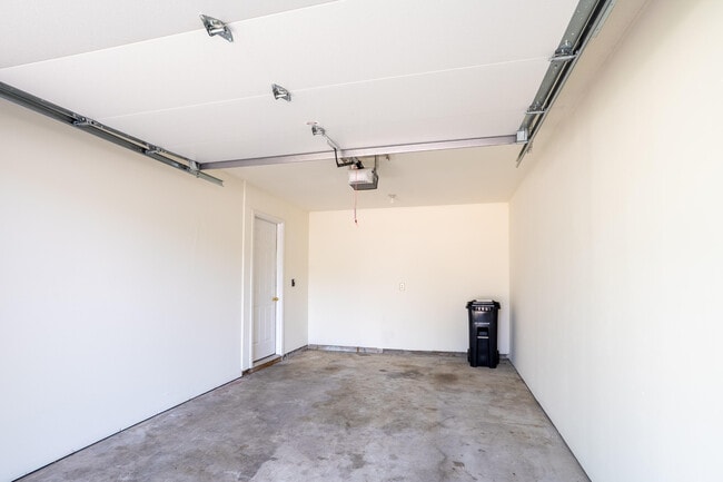 Building Photo - 3504 Delmar Ct