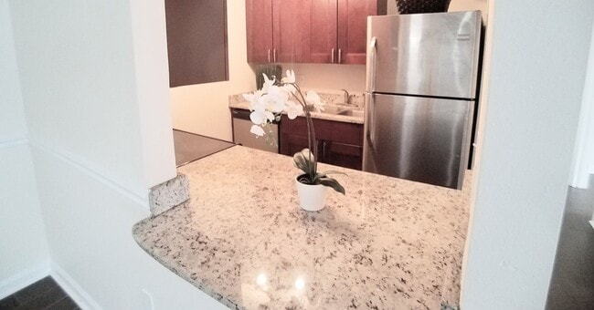 Building Photo - Stunning 1/1 All Remodeled Condo for rent ...