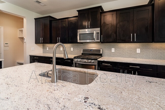 Building Photo - 127 Blossom Ridge Dr