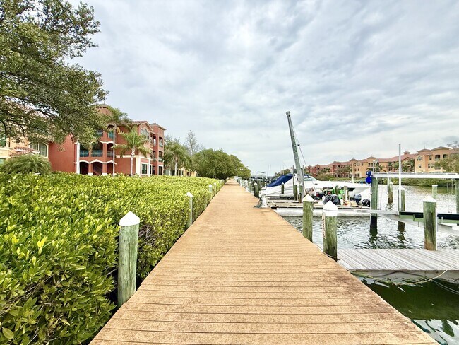 Building Photo - 2725 Via Cipriani