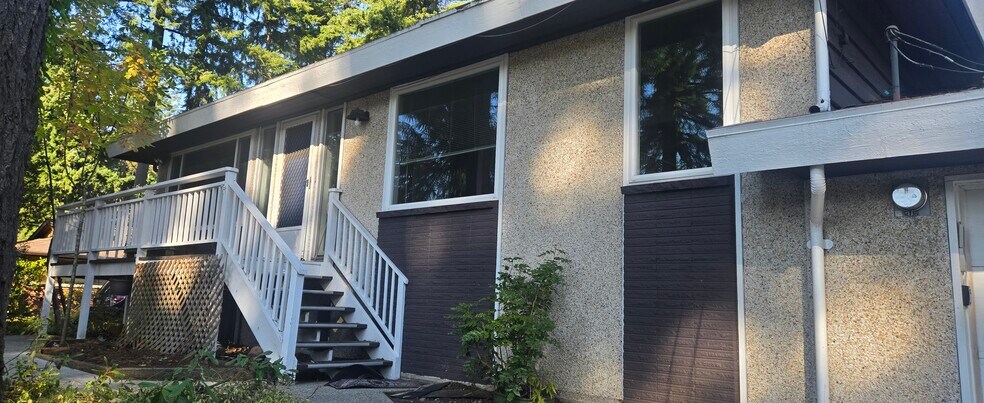 Building Photo - 2020 151st Ave SE