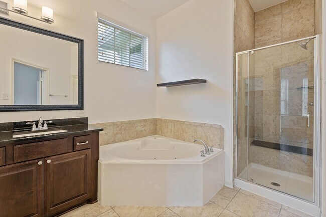 Building Photo - 174 Cheswood Forest Dr