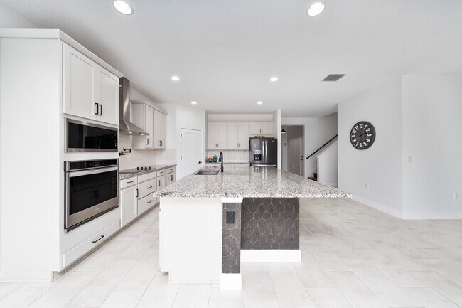 Building Photo - 2591 Seagirt Wy