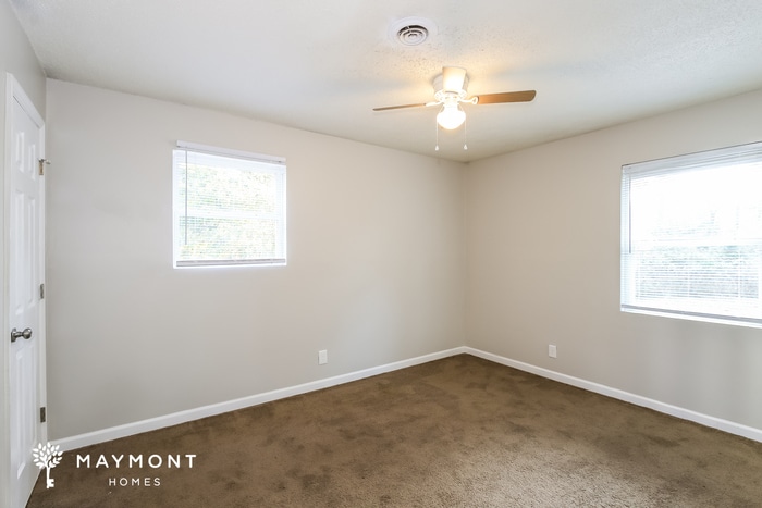 Building Photo - 3417 Knollcrest Rd