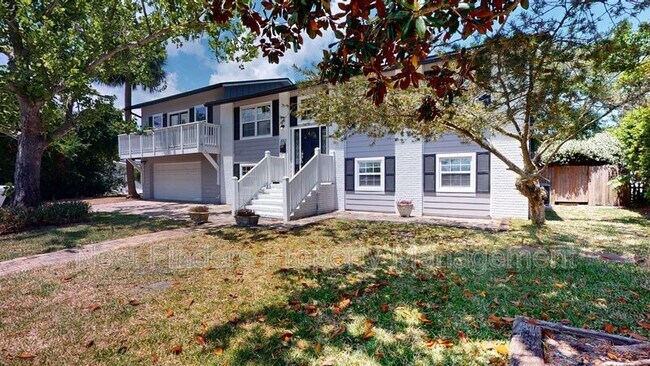 Building Photo - 552 Seagate Ave