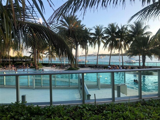 Building Photo - 1500 Bay Rd