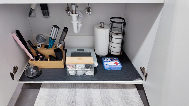 Building Photo - 1424 N Park Pl