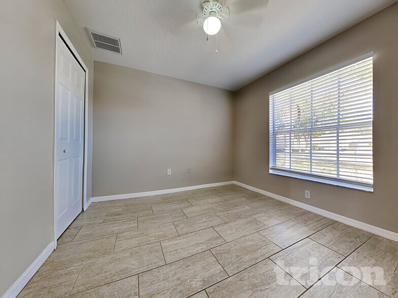 Building Photo - 4671 Sheringham Ct