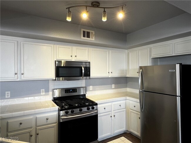 Building Photo - 6905 Cobre Azul Ave