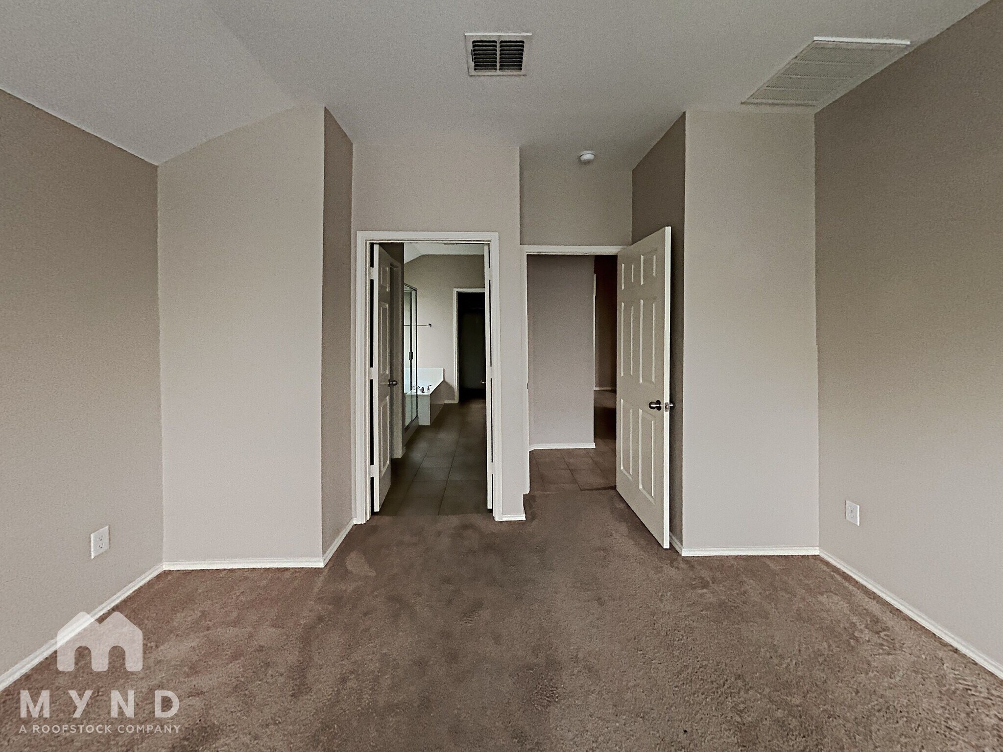 Building Photo - 1002 Camp Verde Dr