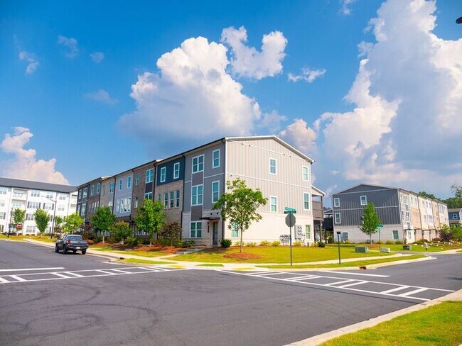 Building Photo - 625 Tiller Wy