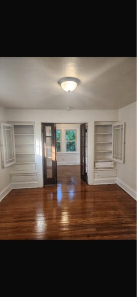 Building Photo - 1443 Larchmont Rd