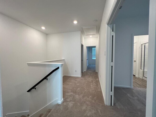 Building Photo - 4202 Balboa Dr